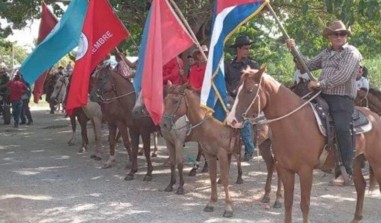 Cubanos a caballo